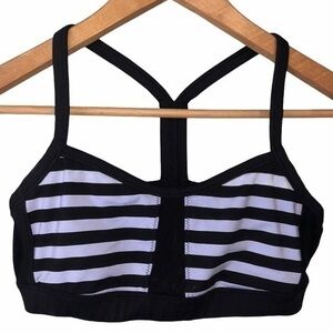 Lululemon sports bra size 8